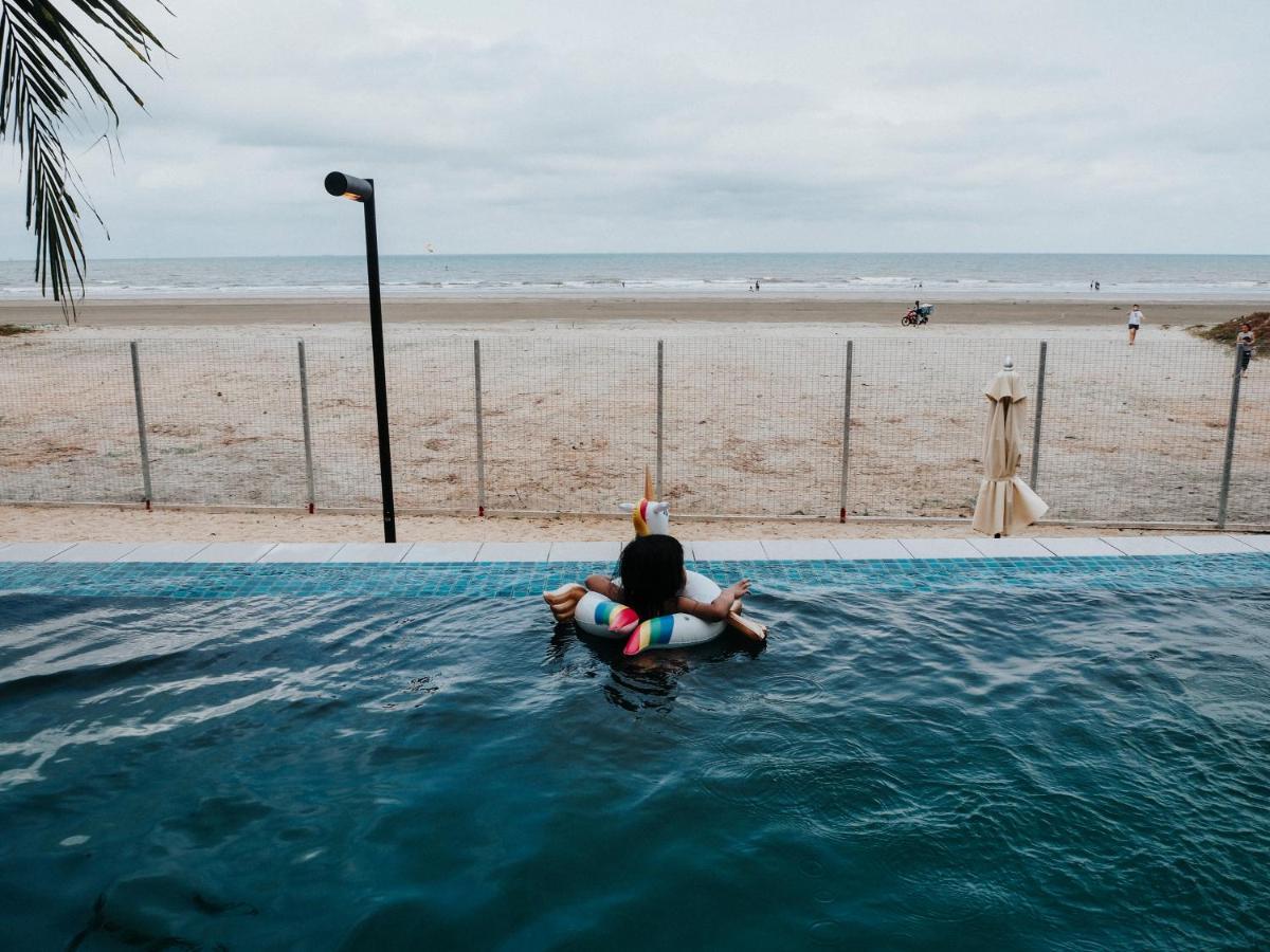 Timur Bay Groundfloor Pool & Seaview Kuantan Exterior foto